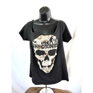 The Goonies Skull Graphic Cut Neck T-Shirt Women’s M Black